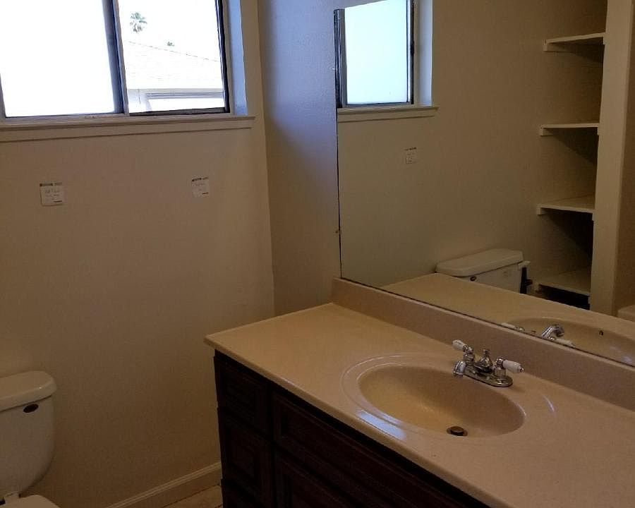2nd image of 532 S Fair Oaks Ave APT 1