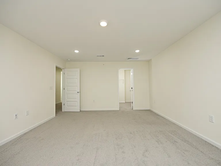 master bed room-2