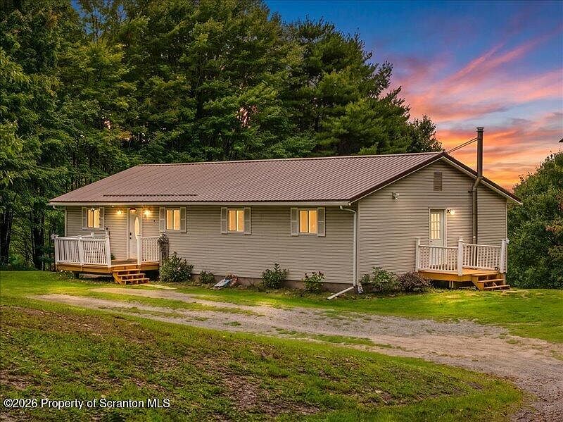 1st image of 1821 Devine Ridge Rd