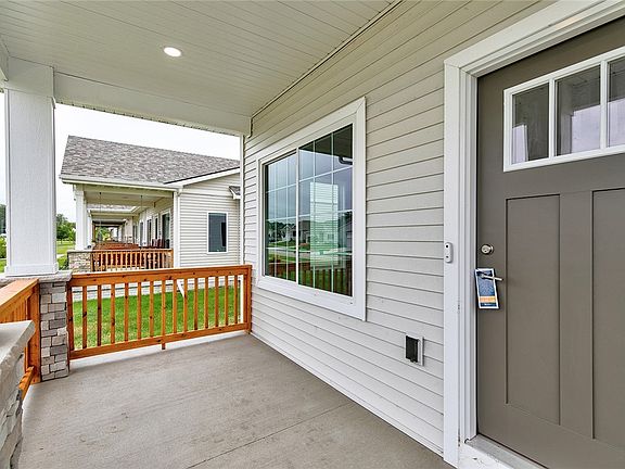 4th image of 9816 Regatta Ln