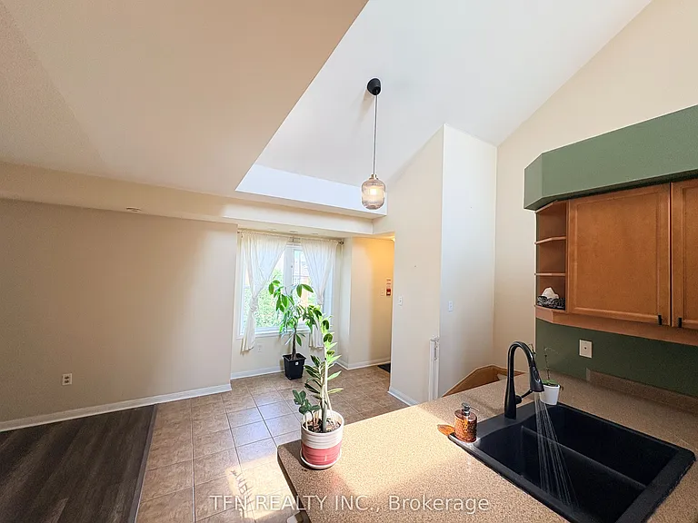 588 Shoreline Dr #3 — Photo 28