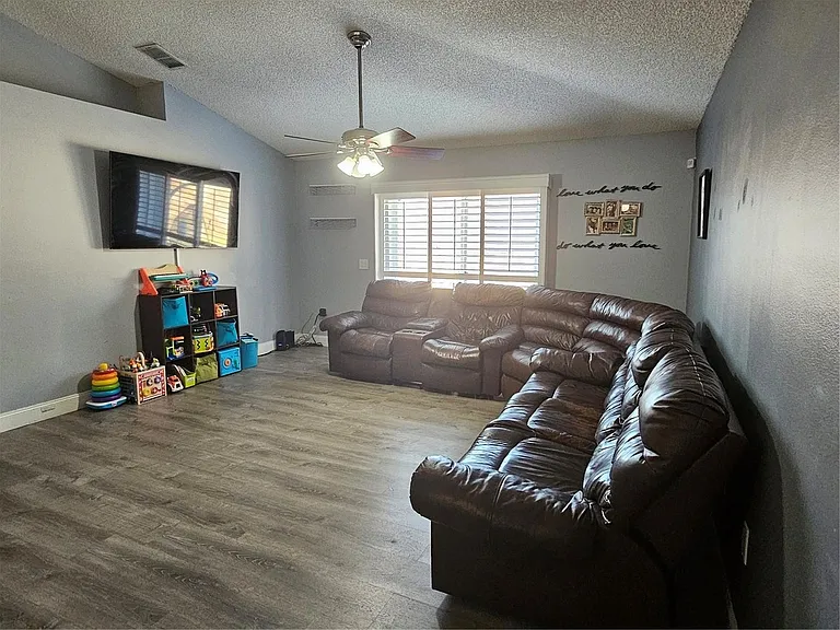 1688 Bavon Dr — Photo 8