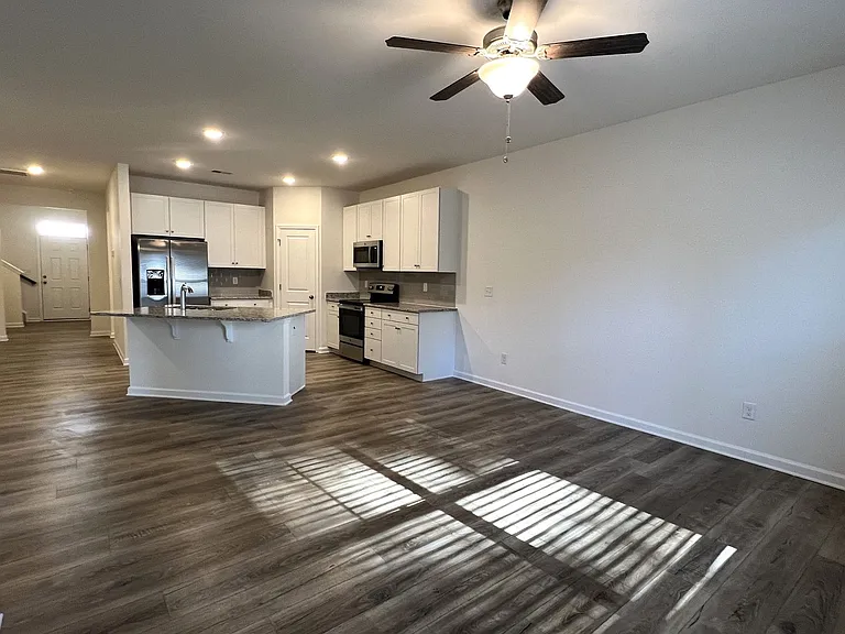 112 Arbor Trl — Photo 33