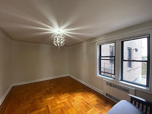 5th image of 4739 40th St #1J