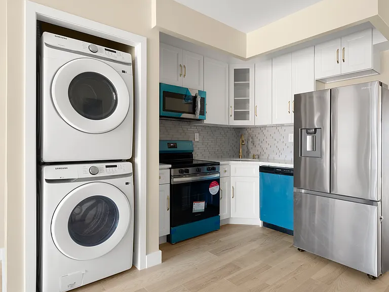 458 Decatur St #3 — Photo 4