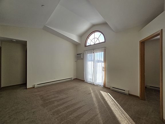 3rd image of 1373 Cunat Ct APT 2B