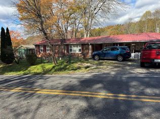 2281 Balltown Rd, Bryson City, NC 28713