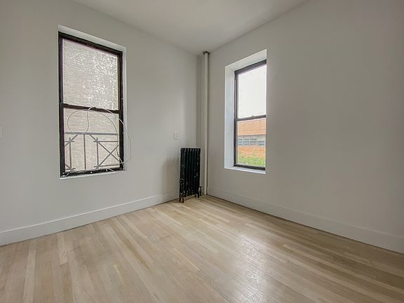 3rd image of 500 W 146th St #3N
