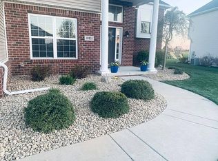 10851 Sun Trace Dr, Perrysburg, OH 43551