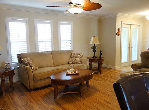 3rd image of 5020 SW 10th Ave