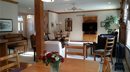 5th image of 4108 NE Suwannee Dr