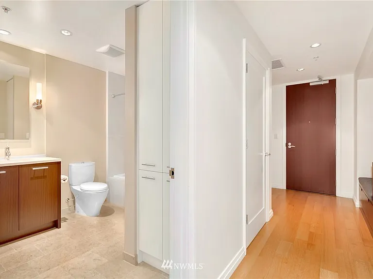 10700 NE 4th St #2008 — Photo 12