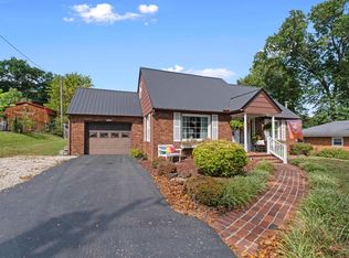 212 Shady Ln, Grayson, KY 41143