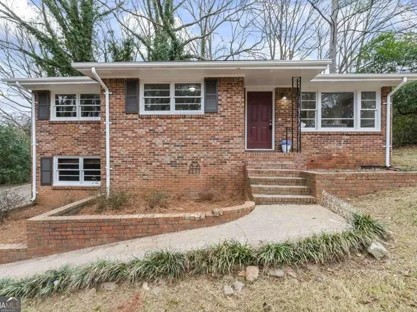 1724 E Mercer Dr, Griffin, GA 30223