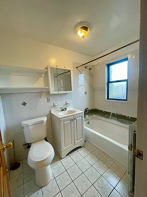 Rented by Voro, LLC | media 11