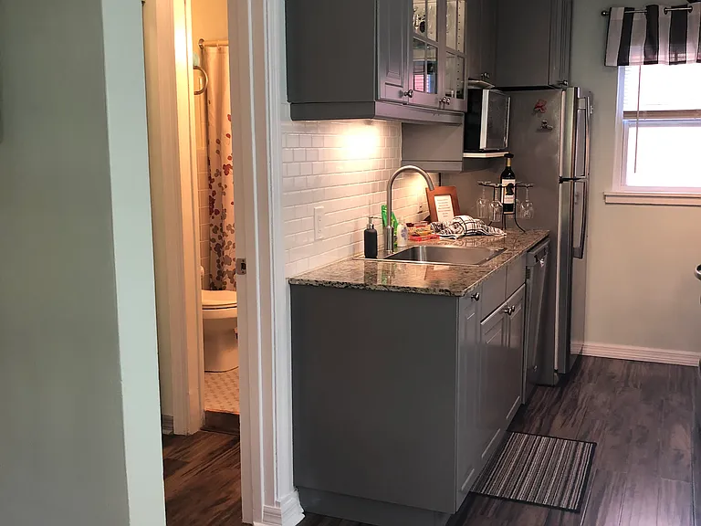 208 10th Ave N #210 — Photo 6
