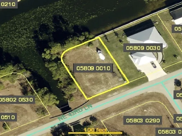 2313 NE 43rd Ln, Cape Coral, FL 33909