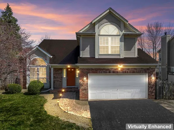 1797 Copperfield Ln, Crystal Lake, IL 60014