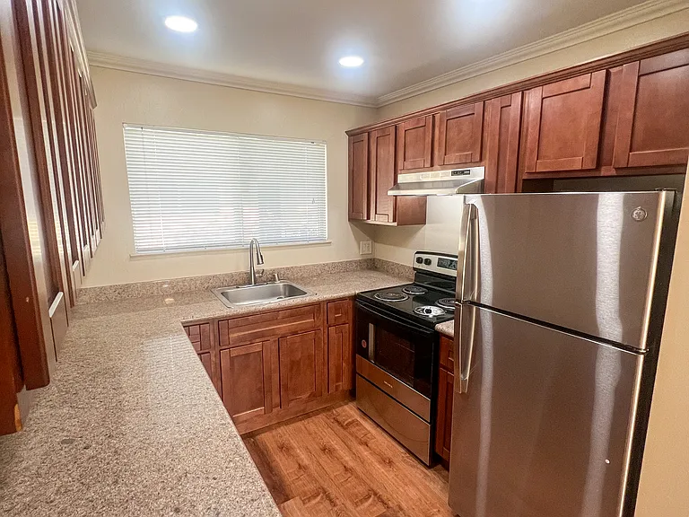 Quail Hill Apartments — Photo 8
