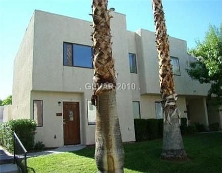 1st image of 2662 Aracatuba Ave