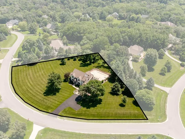 160 River Bluff Pl NW, Rochester, MN 55901