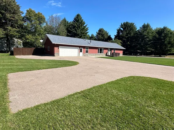 125 Katers Dr, Marquette, MI 49855