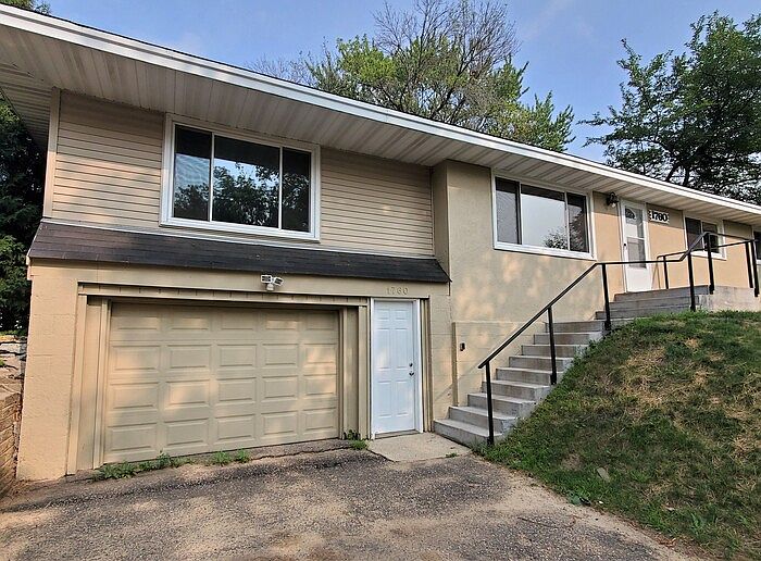 1st image of 1760 City Heights Dr N
