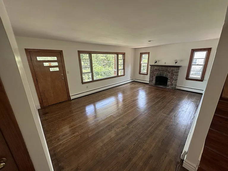 6914 Edgemont Rd #A — Photo 2