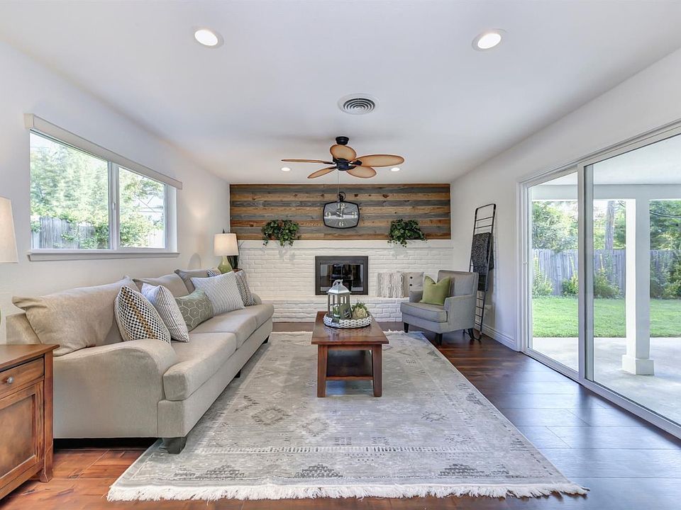 1st image of 2730 Latham Dr