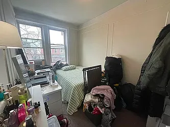 Rented by Metropolis International Realty Inc.