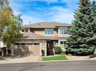 28 S Edgepark Mews NW, Calgary, AB T3A 4G3