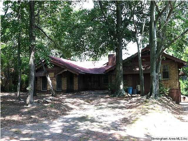 2nd image of 2708 Hanover Cir
