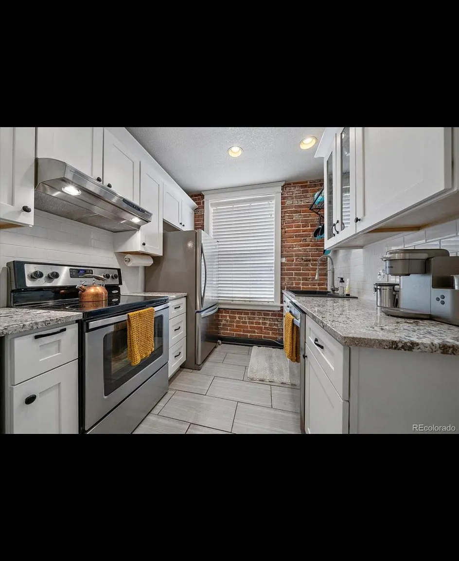1 bed, 505 sqft, $1,900 — Photo 1