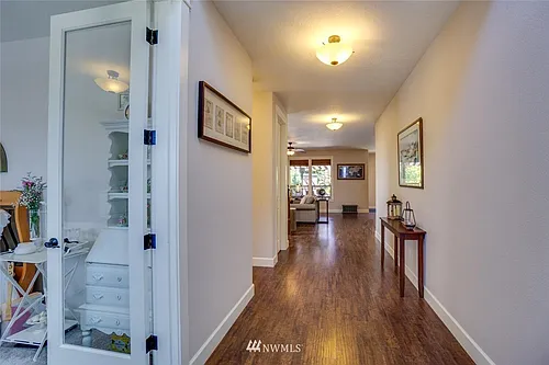 5317 NW Goodwin Loop Photo 1