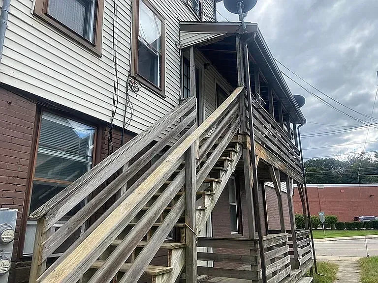 155R E Central St — Photo 7
