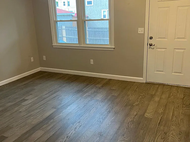 125 N Washington St #6 — Photo 9