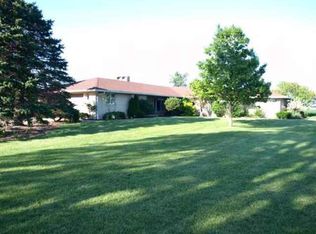 20152 Dee Mac Rd, Deer Creek, IL 61733