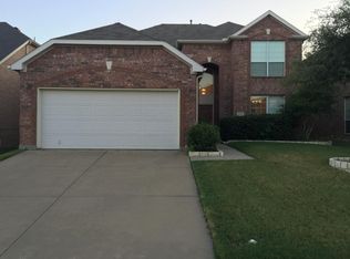 2820 Maple Creek Dr, Fort Worth, TX 76177