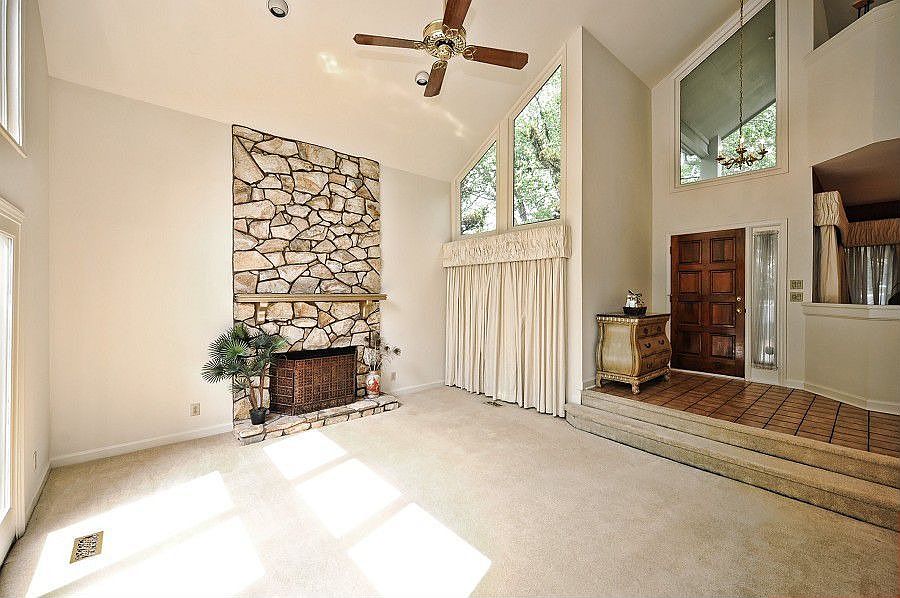 2nd image of 9435 Glenwater Dr