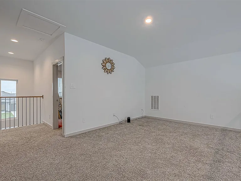 6850 Amber Cliff Ln — Photo 48