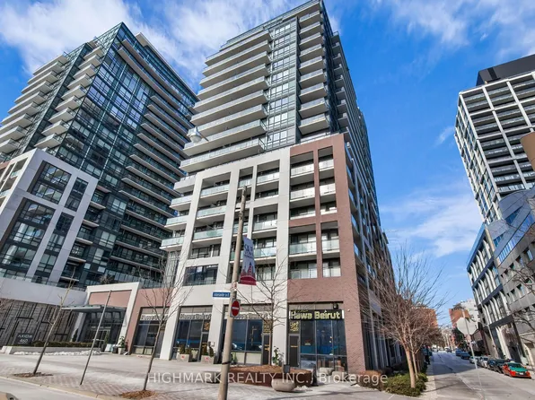 460 Adelaide St E, Toronto, ON