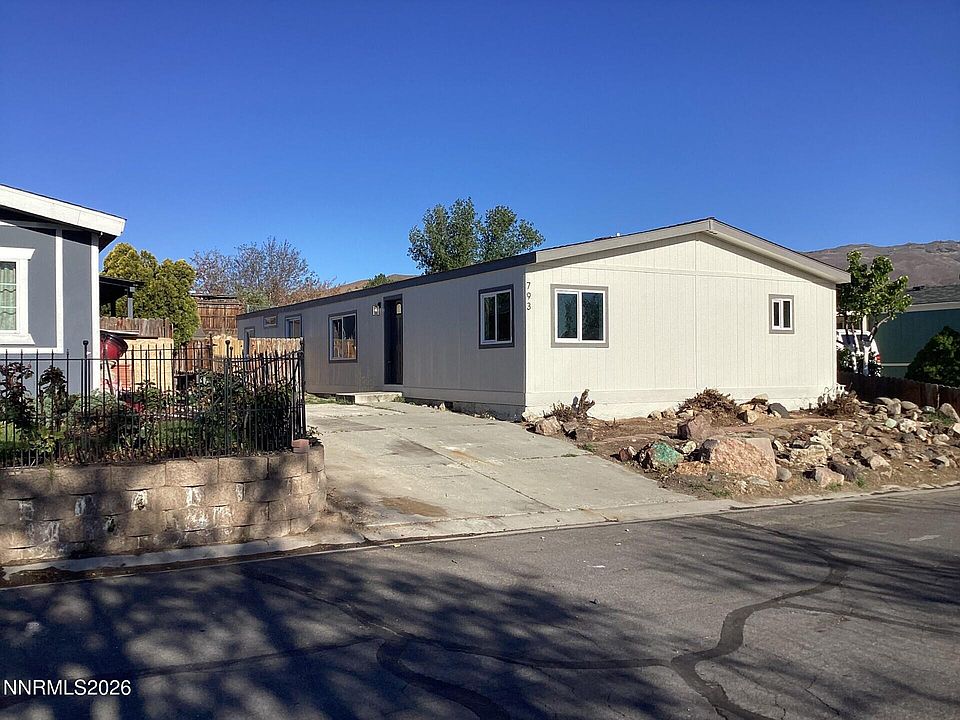 1st image of 793 Chari Dr