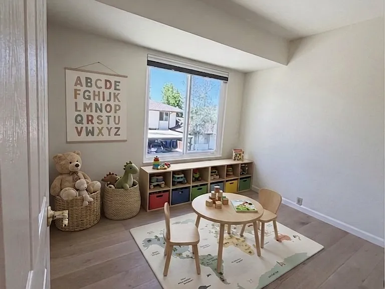 42932 Corte Galicia — Photo 9