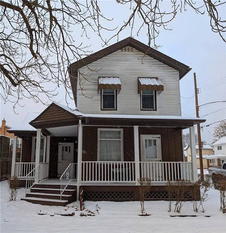 1627 3rd Ave photo 1