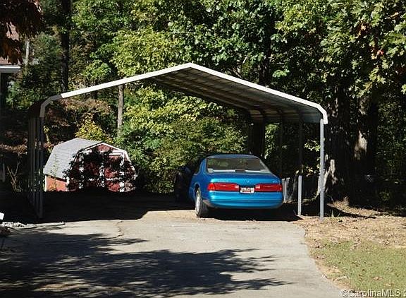 3rd image of 4628 Longbriar Dr