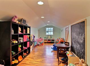 1805 Graham Dr, Chesterton, IN 46304