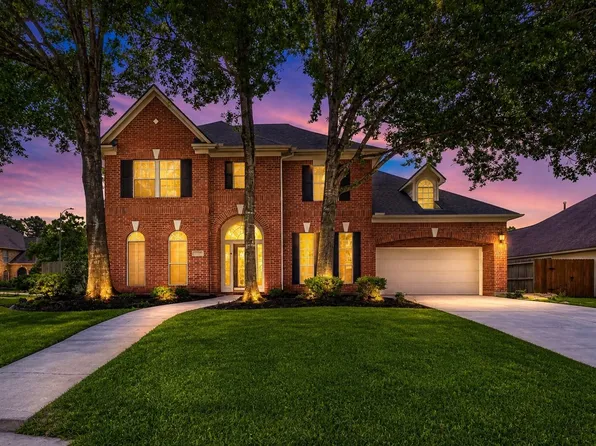 3610 Forest Row Dr, Kingwood, TX 77345