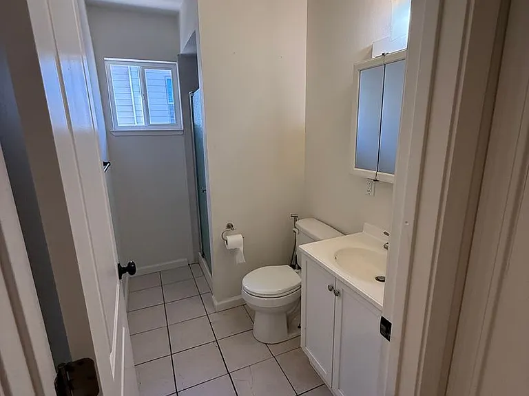 425 N 7th St — Photo 15
