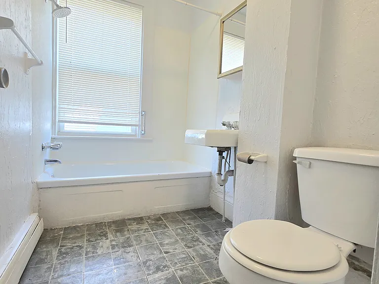 9 Cedar St #2 — Photo 5