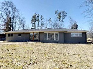 10 Sycamore Ln, Albertville, AL 35950